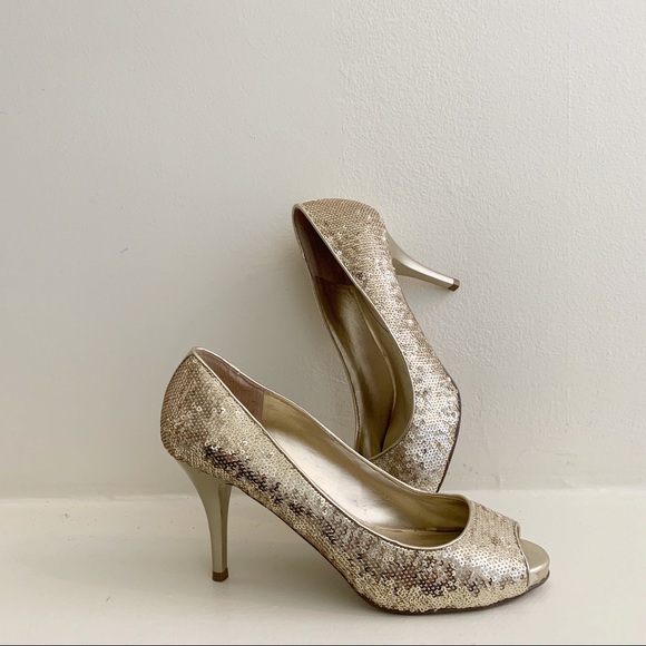 Guess Shoes - Guess Sexy Gold Sequin Chic Peep Toe Heels Sz 8.5